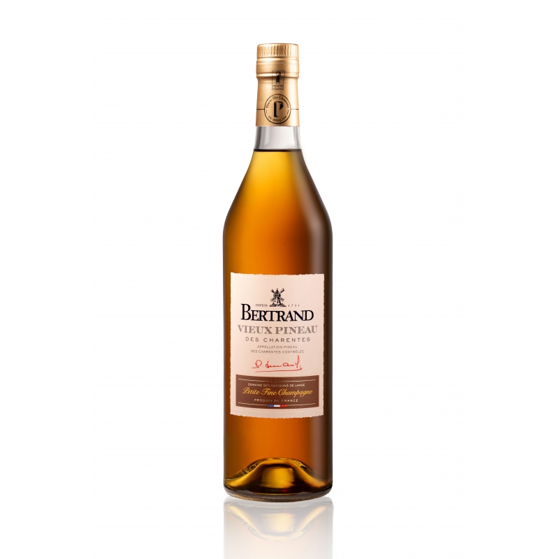 Old white Pineau des Charentes Bertrand